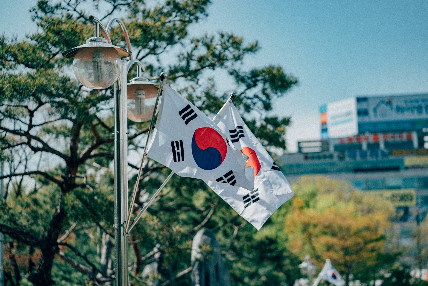 استفاده از زبان کره‌ای در کره جنوبی، کره شمالی و چین