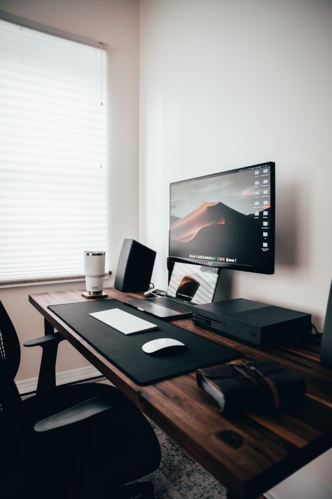 آزادکار یا فریلنسر